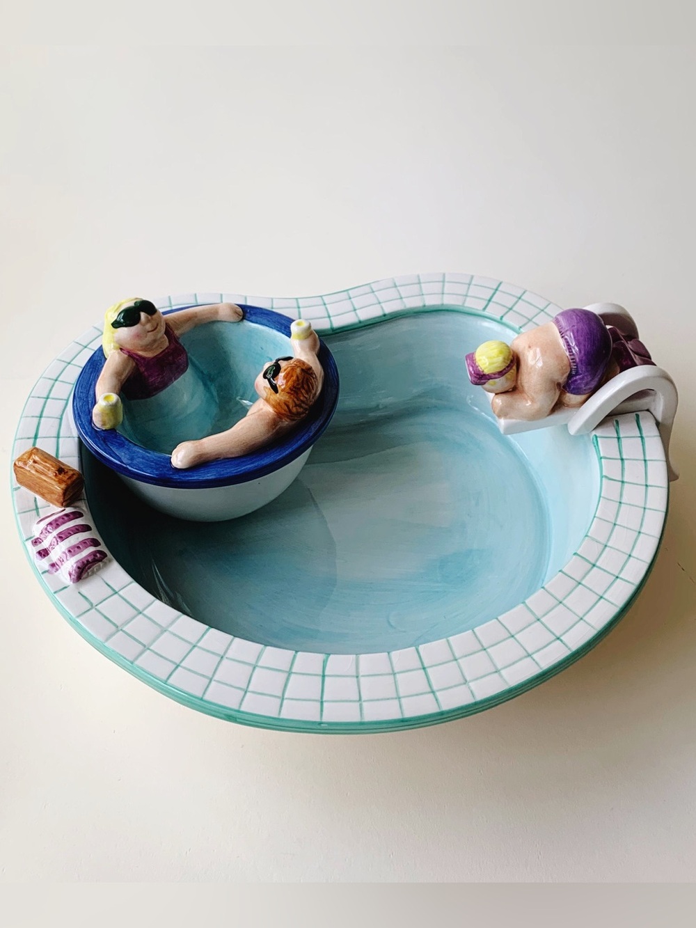 Vintage 1995 Lotus Swimming Pool Hot Tub Ceramic Chip & Dip Serving Set